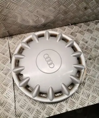 Audi A3 S3 8L R15 wheel hub/cap/trim 