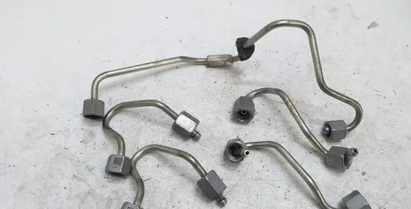 BMW 2 F22 F23 Fuel injector supply line/pipe 