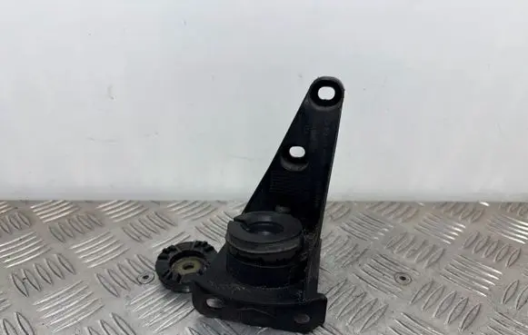 Audi A6 S6 C8 4K Radiator mount bracket 4K0805201A