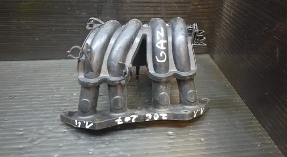 Citroen C3 Intake manifold 9631980380