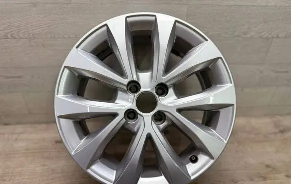 R16 alloy rim