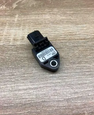 Toyota Corolla Verso AR10 Airbag deployment crash/impact sensor 898310W010