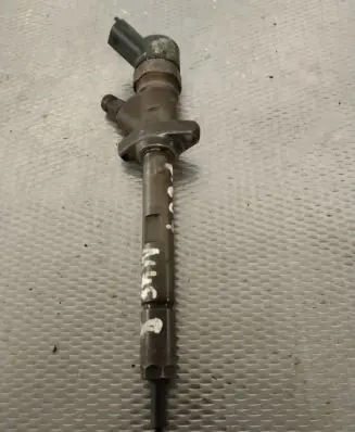 Peugeot 607 Fuel injector 9637277980 0445110036 3205055808531