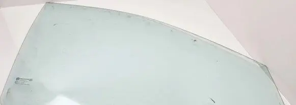 KIA Carnival Front door window glass four-door