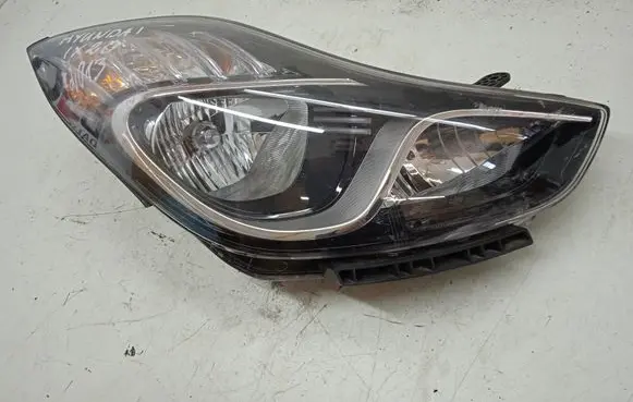 Hyundai ix20 Headlight/headlamp 921021KXXX