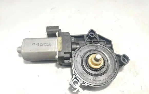 Alfa Romeo 159 Rear door window regulator motor D294400 RA2268