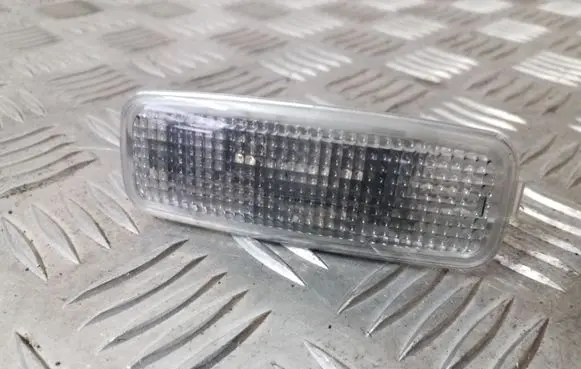 Audi A6 S6 C5 4B Other interior light 8L0947105A 4D0947105A