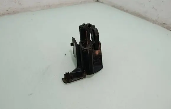 Toyota Corolla E140 E150 Headlight washer spray nozzle 30829