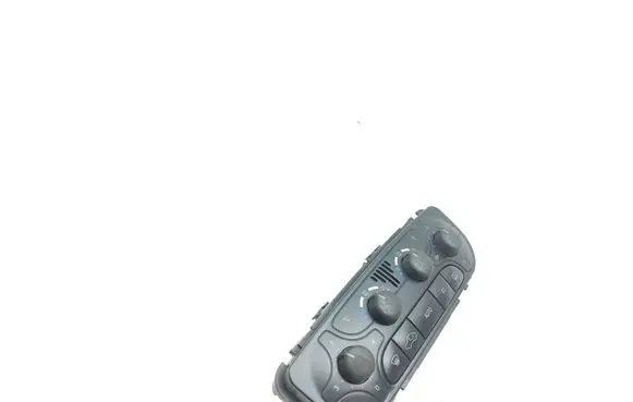 Mercedes-Benz C W203 Climate control unit A2038300785