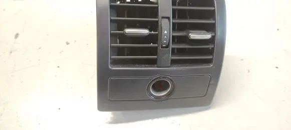 Audi A6 Allroad C5 Rear air vent grill 4B0815743