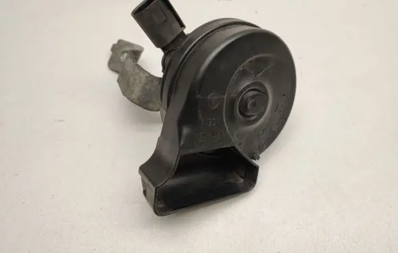 Mercedes-Benz E W212 Horn signal A0065425820