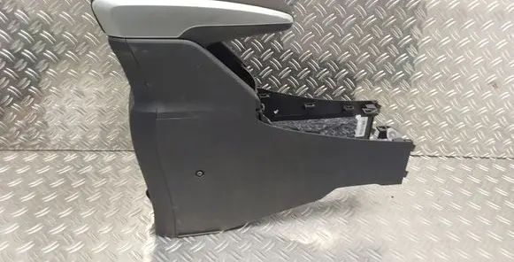 Toyota Verso Armrest 588280F010