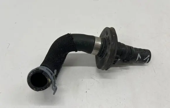 Audi Q8 e-tron Engine coolant pipe/hose 4KL122109C