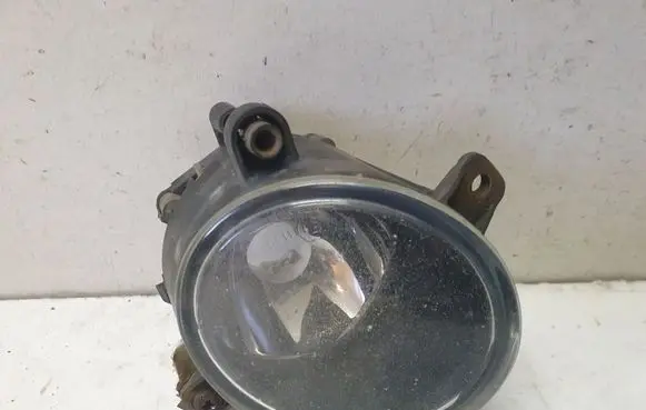 Ford Mondeo Mk III Front fog light 1S7115K202AC