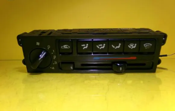 Nissan Primera Climate control/heater control trim 0731