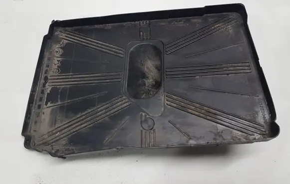 Battery tray