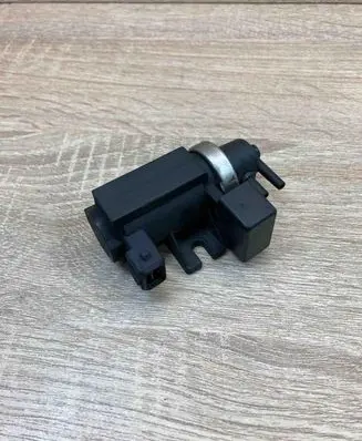 BMW 3 E46 Turbo solenoid valve 72279600 2247906
