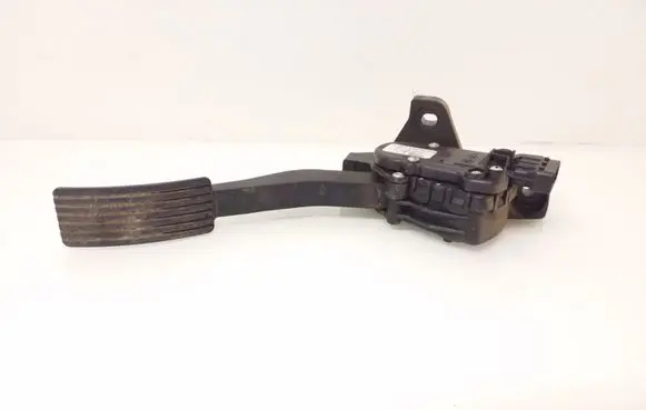 Mitsubishi Colt Accelerator throttle pedal A4543000204 6PV00886601