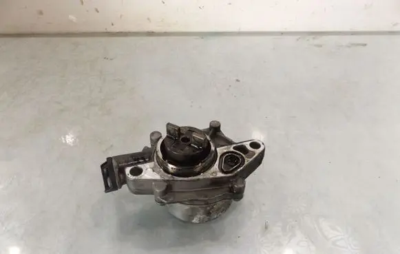 Peugeot 206+ Vacuum pump