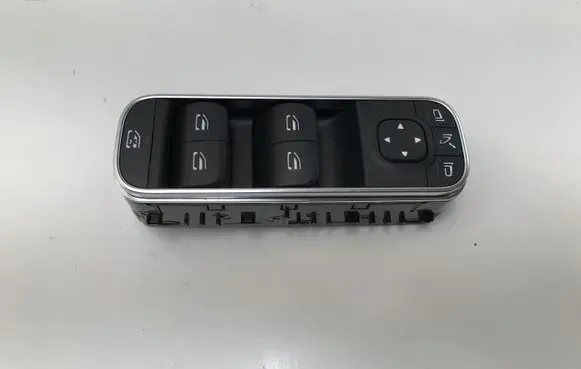 Mercedes-Benz GLA H247 Electric window control switch A1679059803 211054130 00000201
