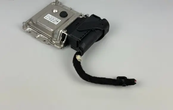 Mercedes-Benz GLE (W166 - C292) Adblue control unit A0009003213 0281034003 A0009019603