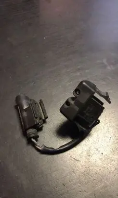 BMW 3 E46 Windshield washer spray nozzle 8374365