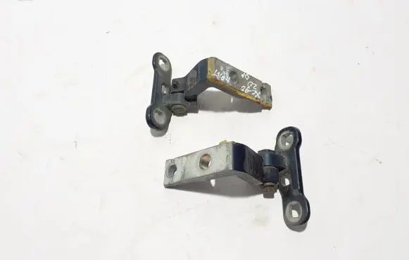 Volvo XC90 Front door upper hinge 31424586