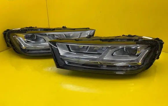 Audi Q7 4M Headlight/headlamp 4M09410344M0941033