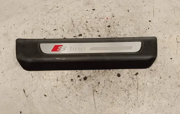 Audi Q7 4M Rear sill trim cover 4M0853376B 4M0853376A 4M0853376C