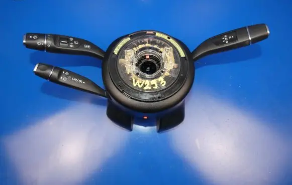 Mercedes-Benz GLC X253 C253 Indicator stalk A2059001439 Q002ZGS001