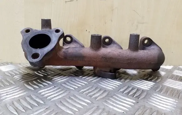 Hyundai i40 Exhaust manifold
