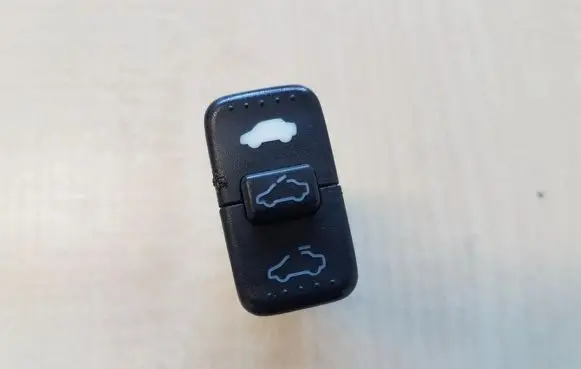 Honda CR-V Sunroof switch M19833