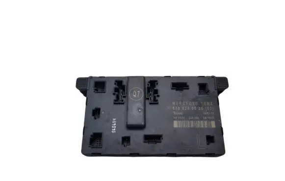 Mercedes-Benz Vito Viano W639 Door control unit/module 6398200026 639820002603