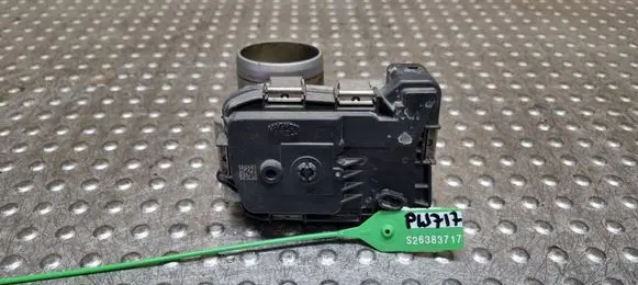 Volkswagen Polo VI Throttle body valve 04C133062C