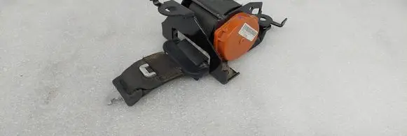 Suzuki Vitara (LY) Middle seatbelt (rear) 1114688