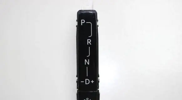 Mercedes-Benz SLK R172 Gear shifter surround trim plastic A1722670388