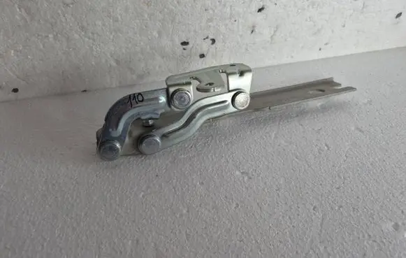 Dodge Journey Engine bonnet/hood hinges 5178241AB