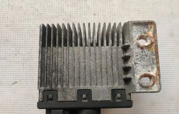 Volkswagen Transporter - Caravelle T5 Coolant fan relay 7H0919506E 898097000