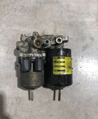 Toyota RAV 4 (XA40) ABS Pump 4707047050 009011216