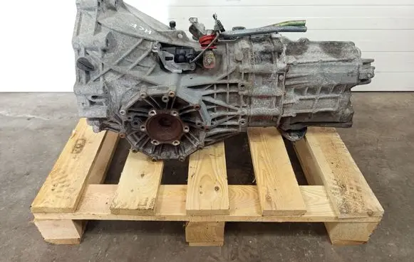 Audi A4 S4 B7 8E 8H Manual 6 speed gearbox HCF