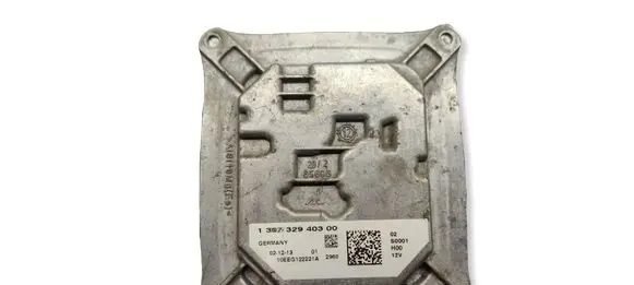 Peugeot 308 Xenon control unit/module 130732940300