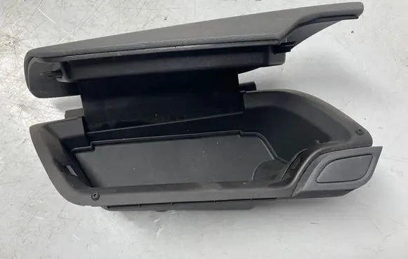 Opel Mokka Glove box