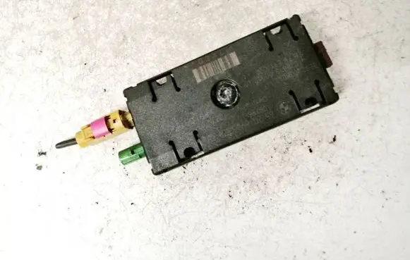 BMW X5 E70 Antenna control unit 6520693332807 65206933328-07