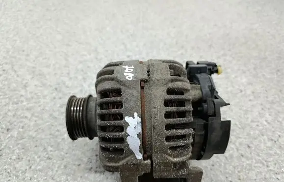 Opel Astra H Generator/alternator 13229985