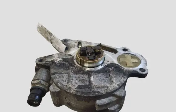 Seat Ibiza IV (6J,6P) Vacuum pump 03L145100