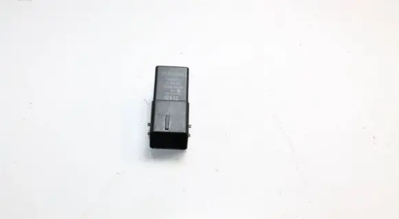 Citroen DS3 Glow plug pre-heat relay 9802424080