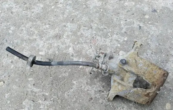 Ford Mondeo Mk III Rear brake caliper