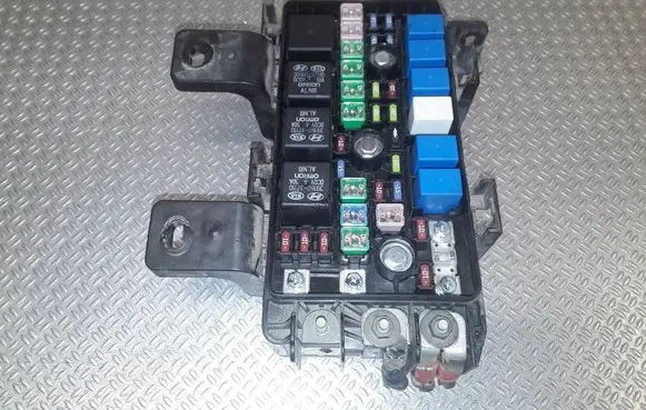 Hyundai Sonata Fuse module 919503K540