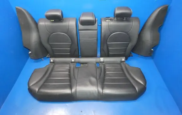 Mercedes-Benz C W205 Second row seats 