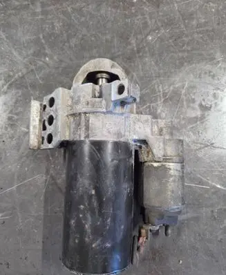 BMW 7 F01 F02 F03 F04 Starter motor 7801203